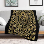 BLACK AND GOLD FABRIC DESIGN Anti-pilling Throw Blanket