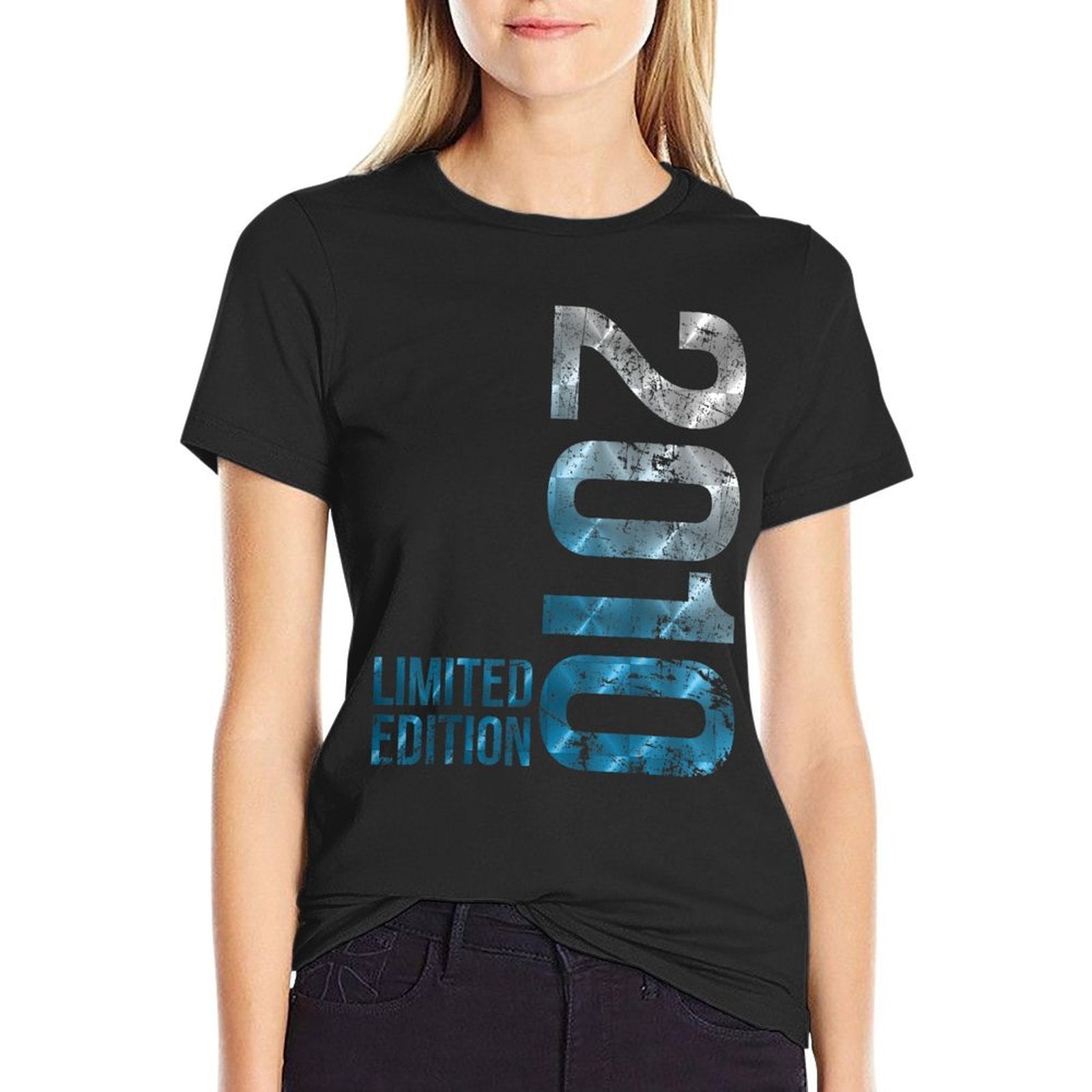 15th Birthday Gifts Boy Girl 15 Years Old Vintage 2010  Oversized Silhouette T-Shirt