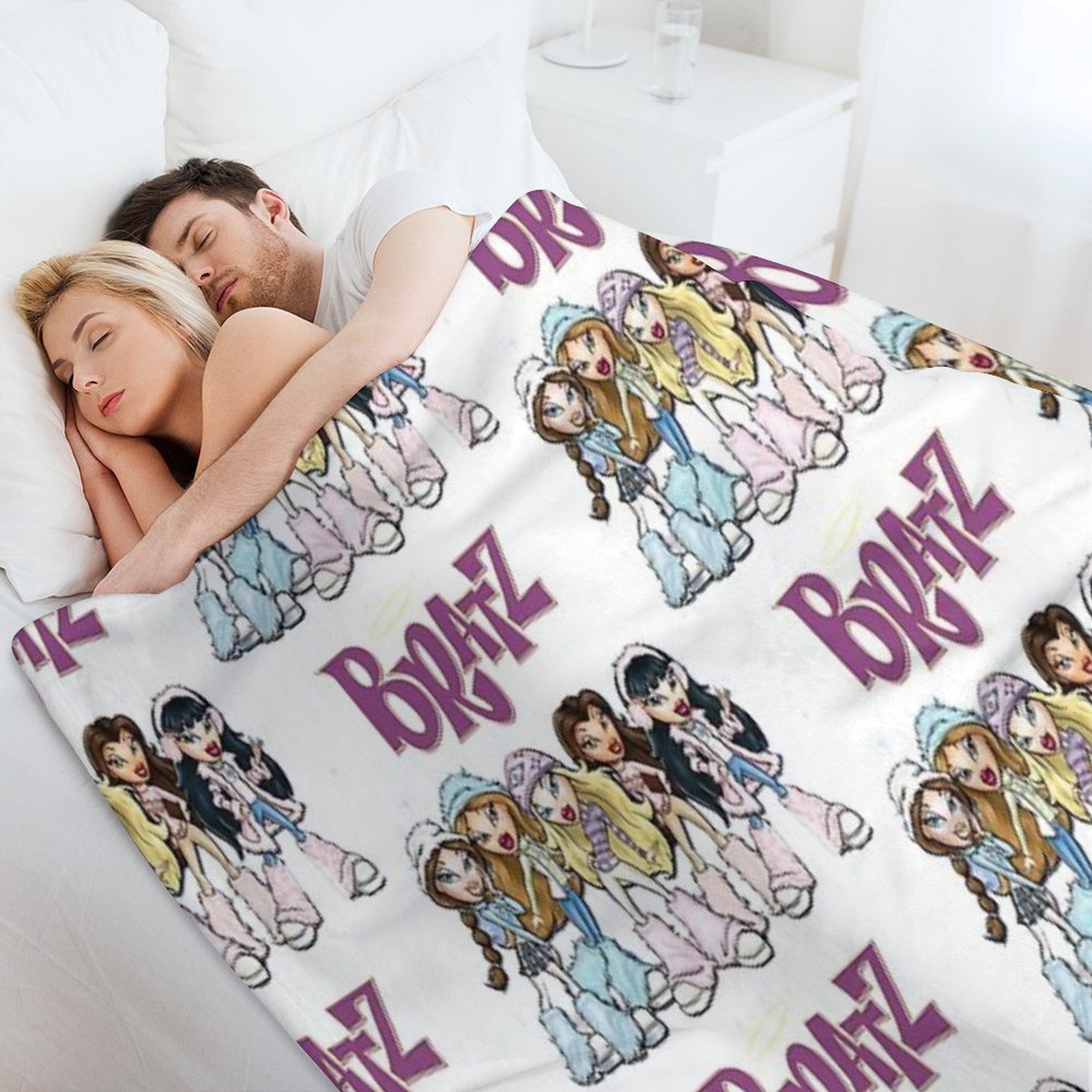 BRATZ Gift-ready Throw Blanket