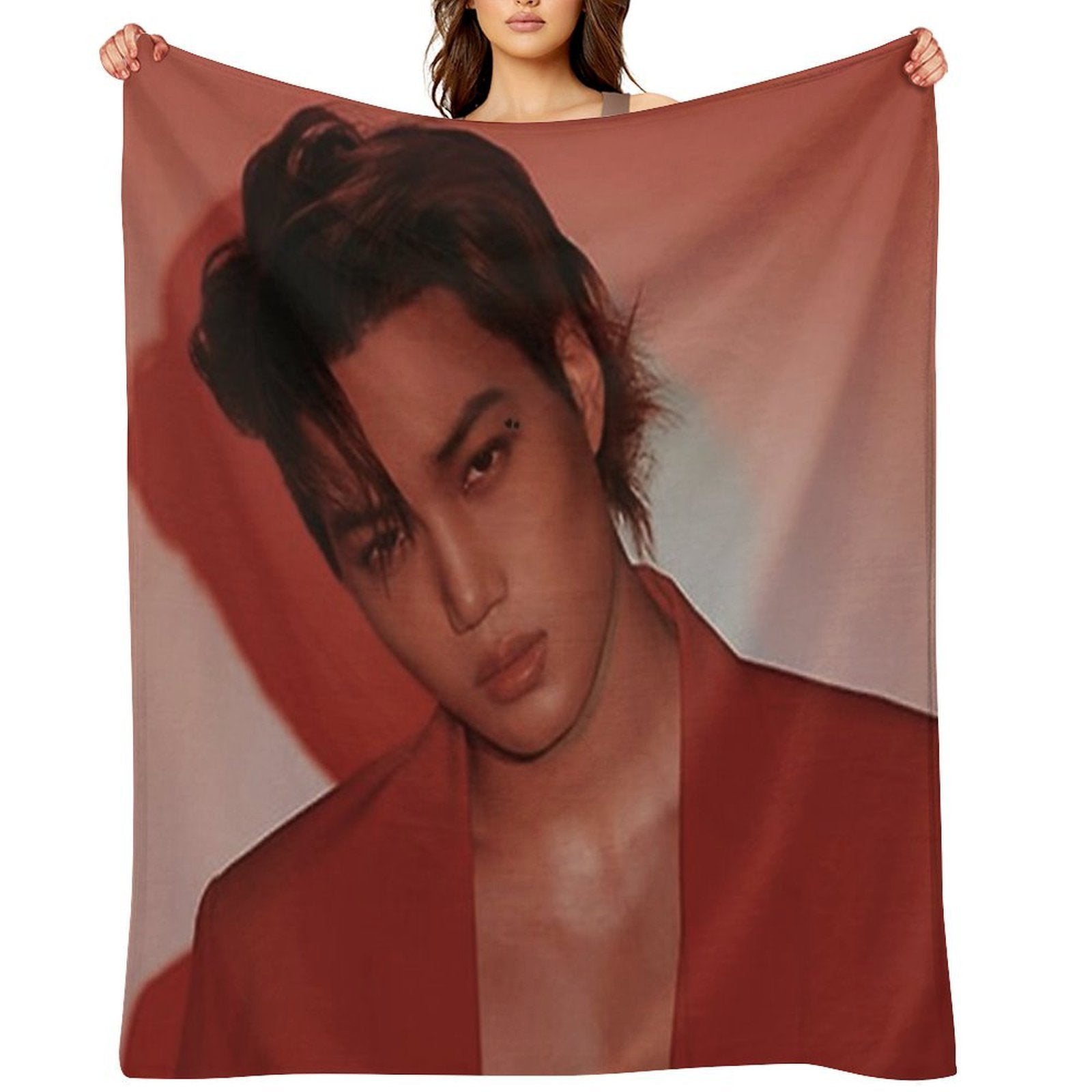 Kai (love Shot) Wrinkle-free Throw Blanket