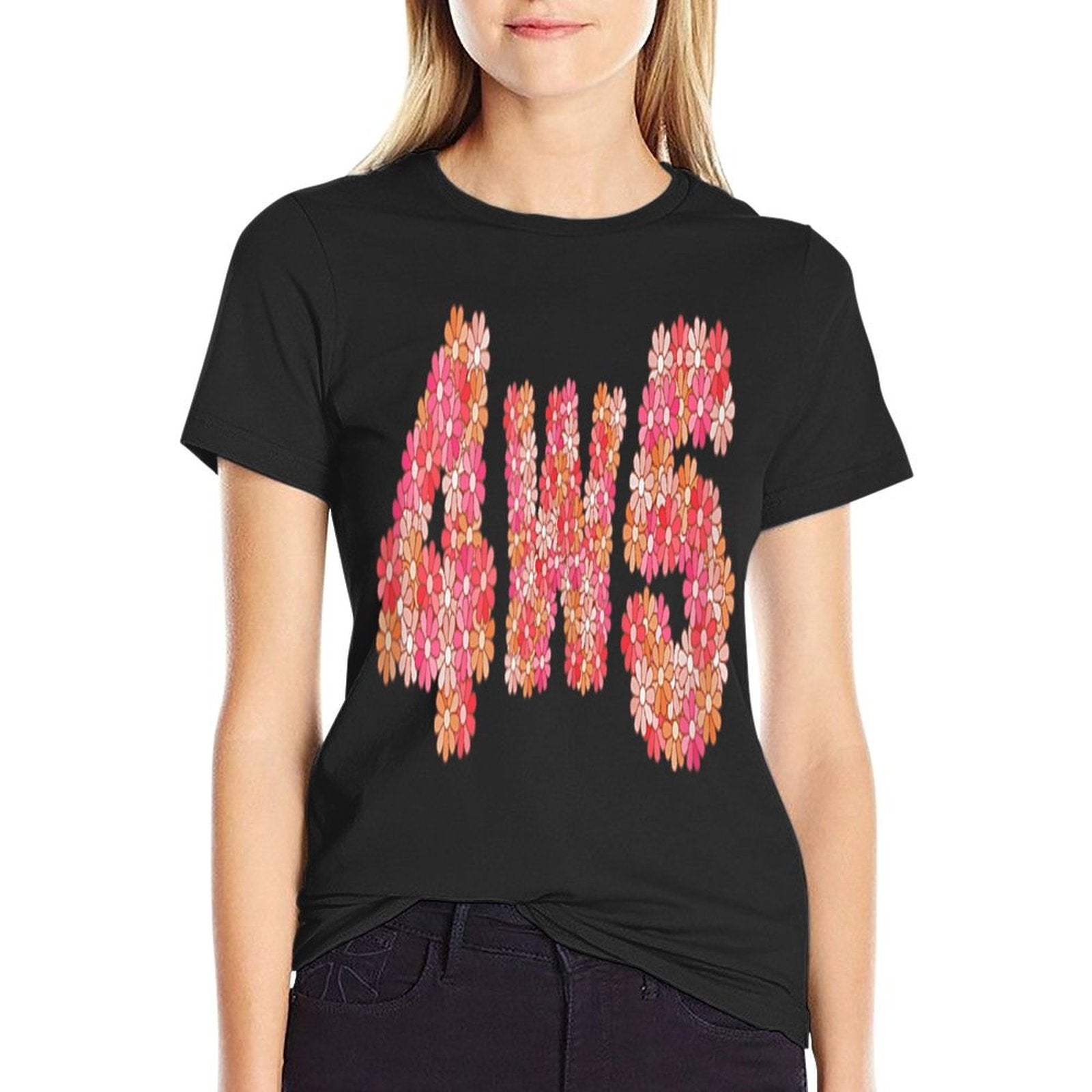 Enneagram 4w5 Type 4 Wing 5 Individualist Romantic Daisies  Tagless Design T-Shirt