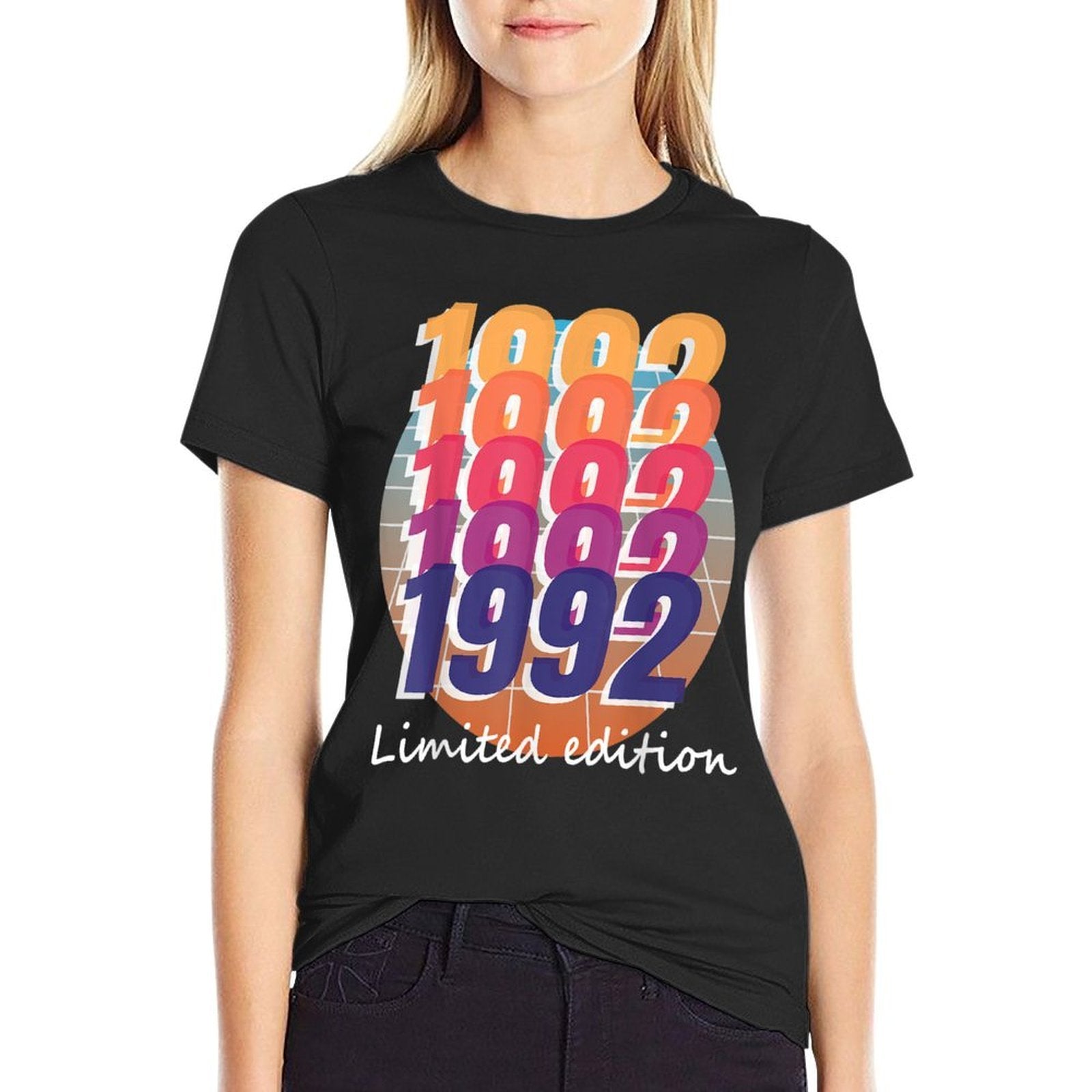 30 Years Old Retro 1992 Limited Edition 30th Birthday  Rolled Sleeves T-Shirt