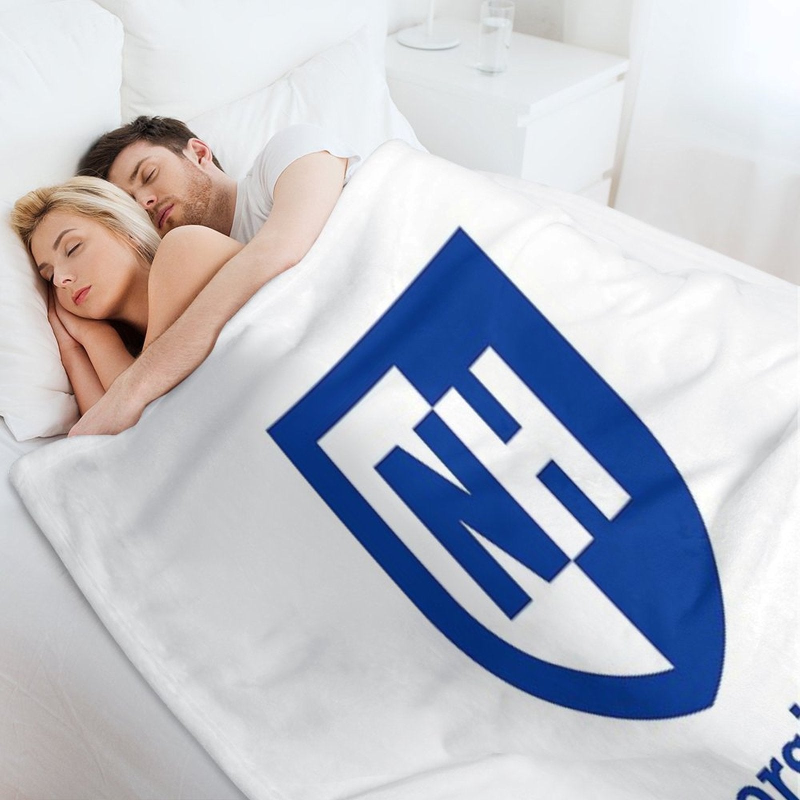 New Hampshire College Shrink-resistant Throw Blanket