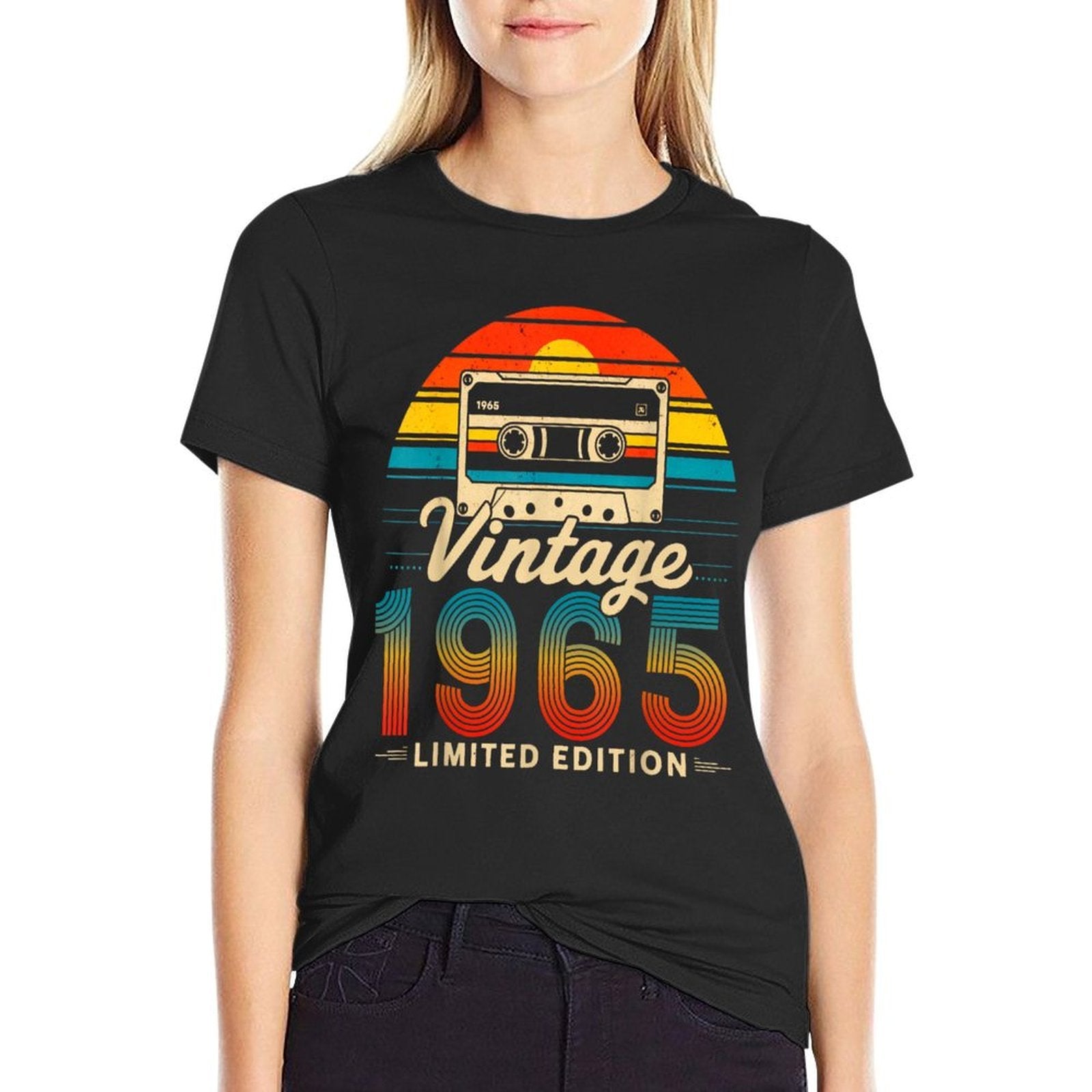 60 Years Old Gifts Vintage Born In 1965 Retro 60th Birthday  Durable T-Shirt