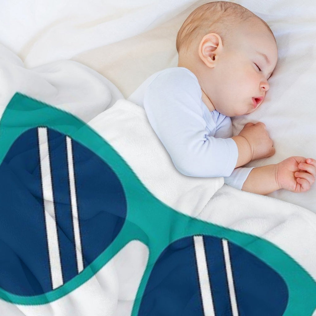 UNCW Hawk Yeah Triple Sunglasses Machine-washable Throw Blanket