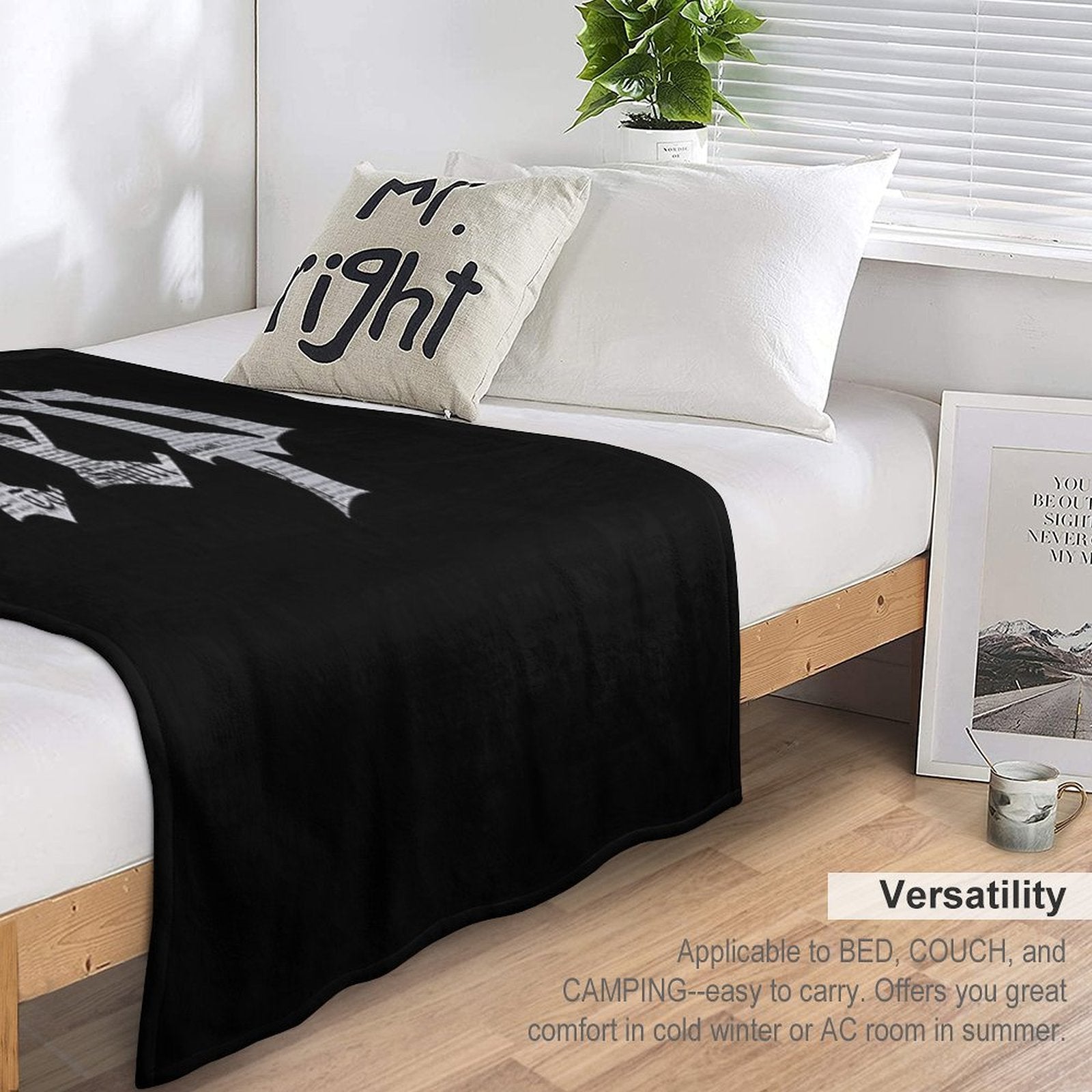 Rep Newspaper Compact Throw Blanket