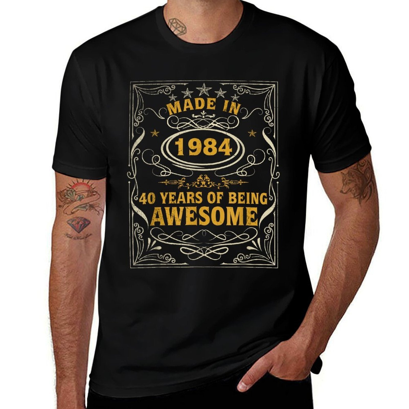 40 Year Old Gift Men Vintage 1984 Made In 1984 40th Birthday  Trendy Pattern T-Shirt