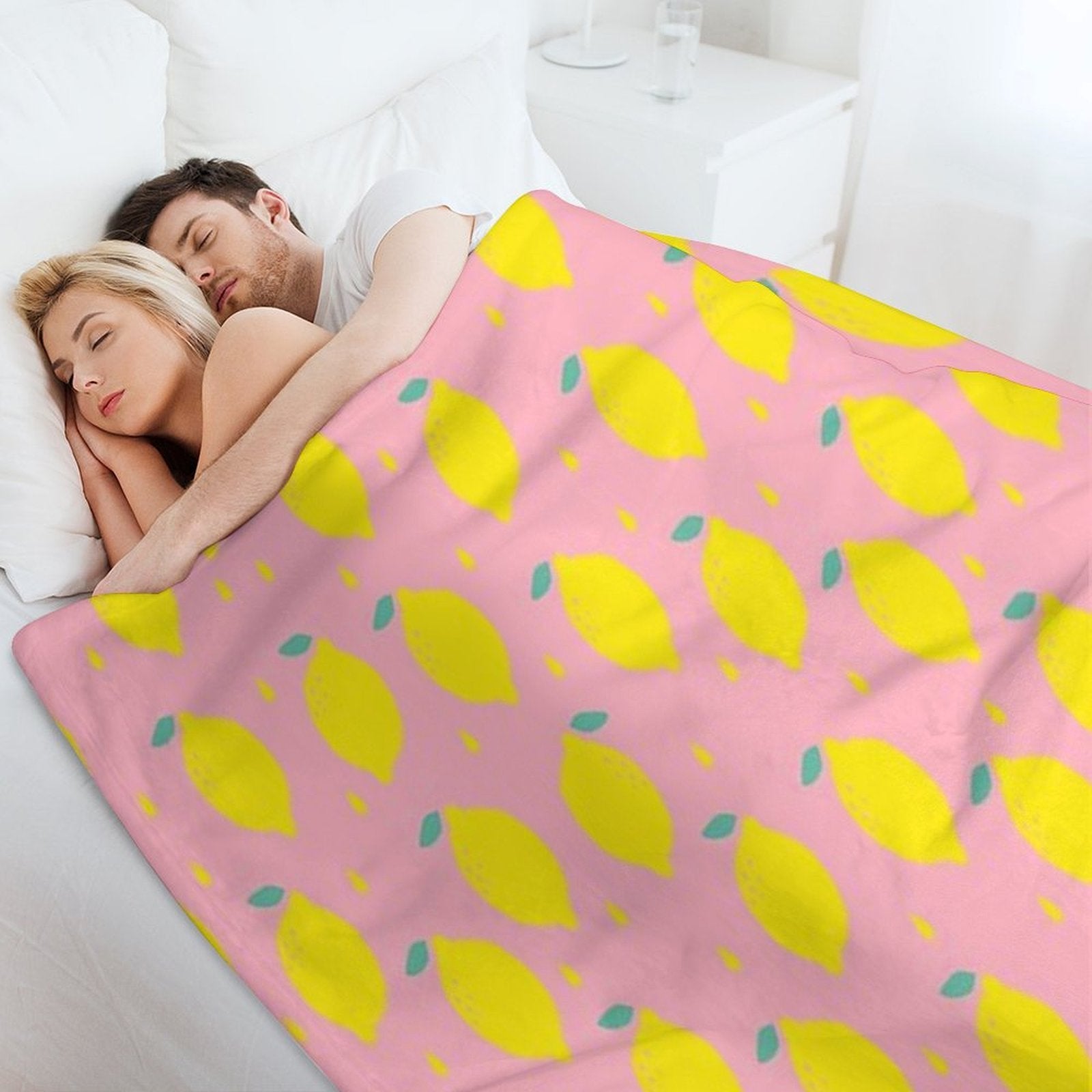 Sweet Lemon Pattern Lightweight Throw Blanket