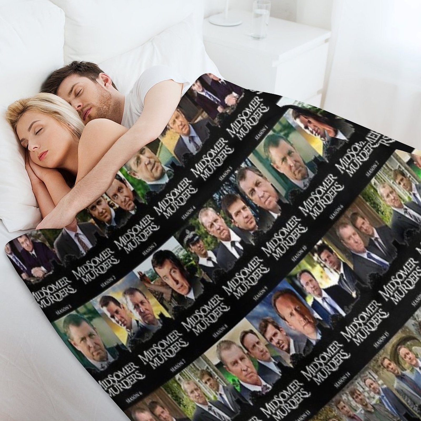 22 Seasons in Midsomer - Pattern Travel-friendly Throw Blanket