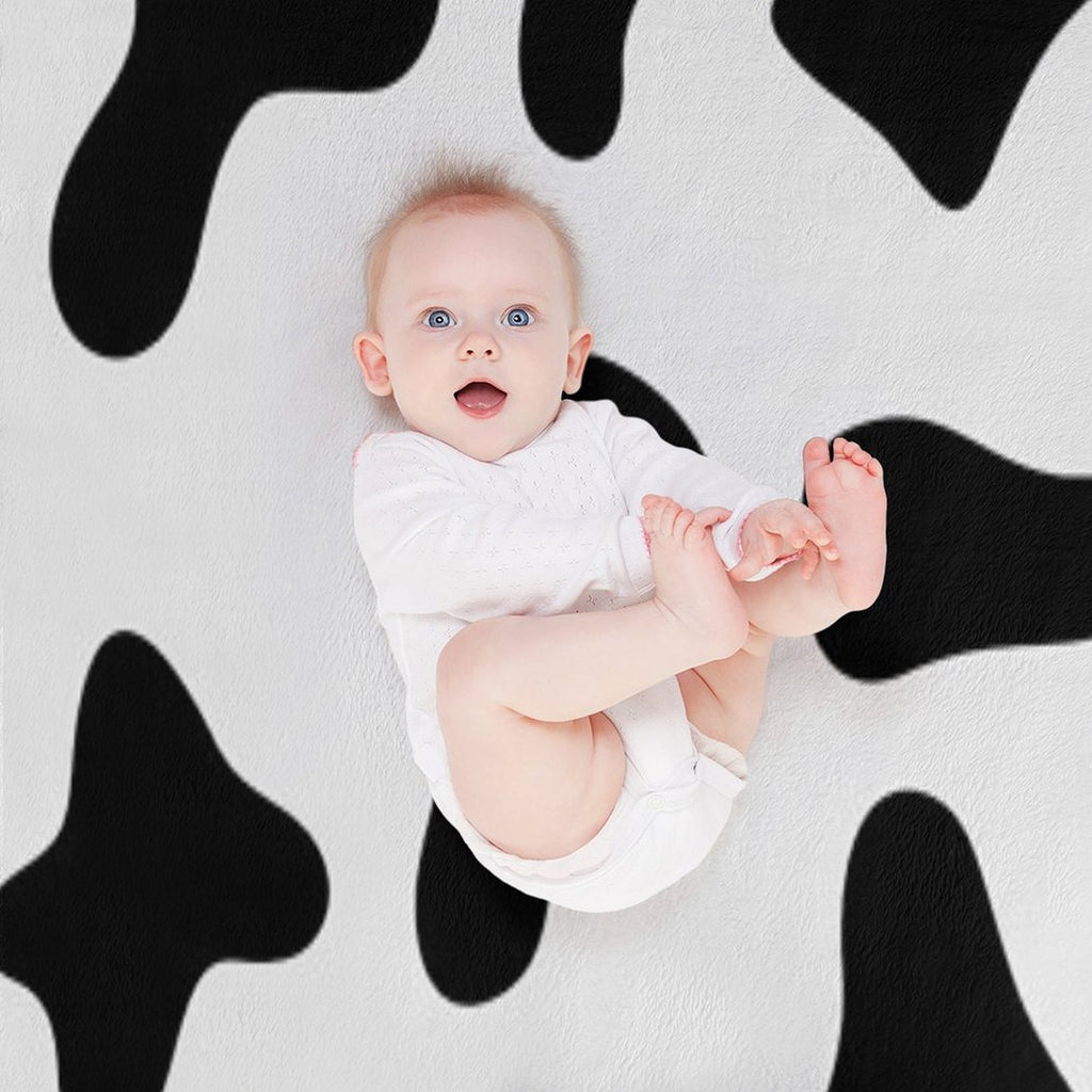 Black And White Compact Throw Blanket