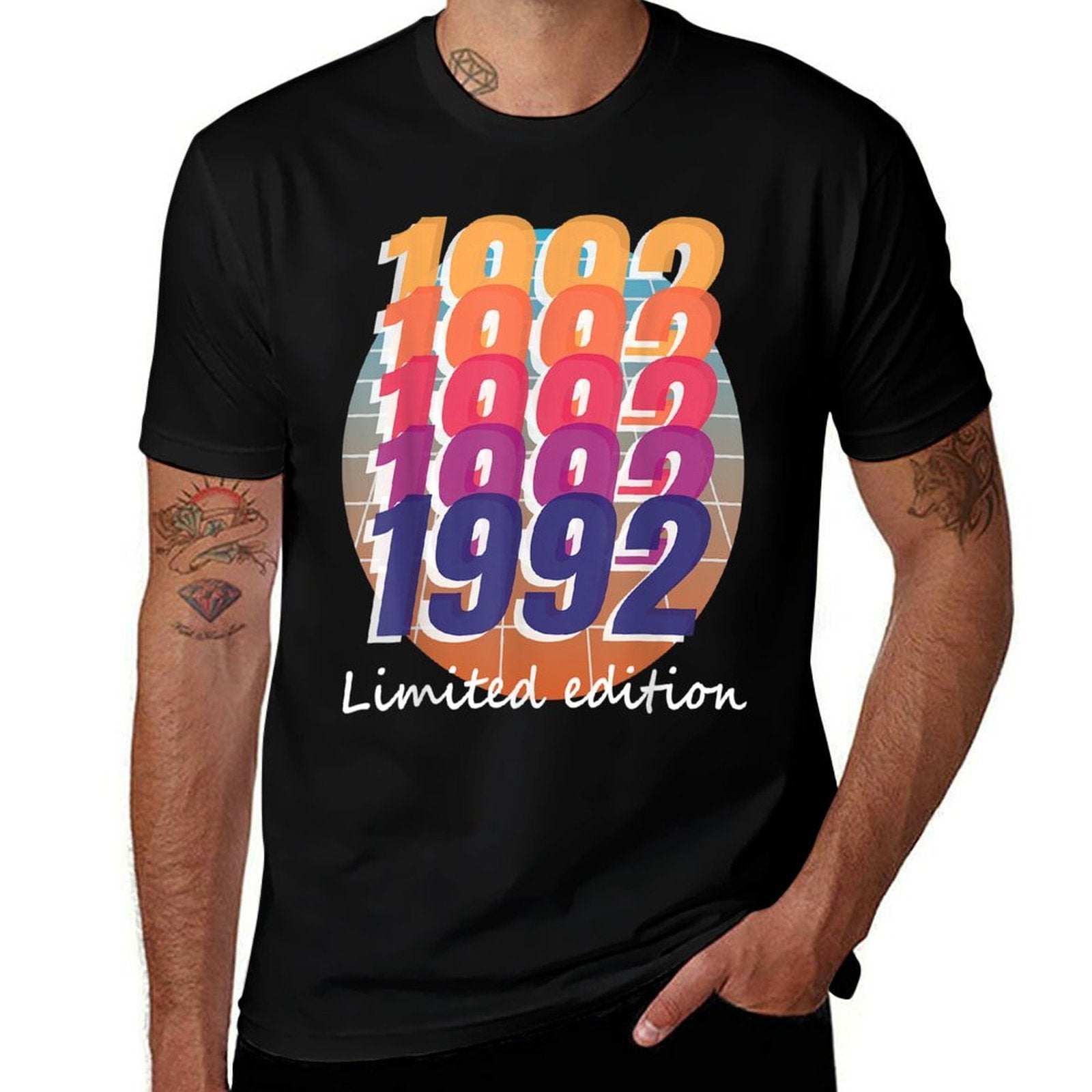 30 Years Old Retro 1992 Limited Edition 30th Birthday  Rolled Sleeves T-Shirt