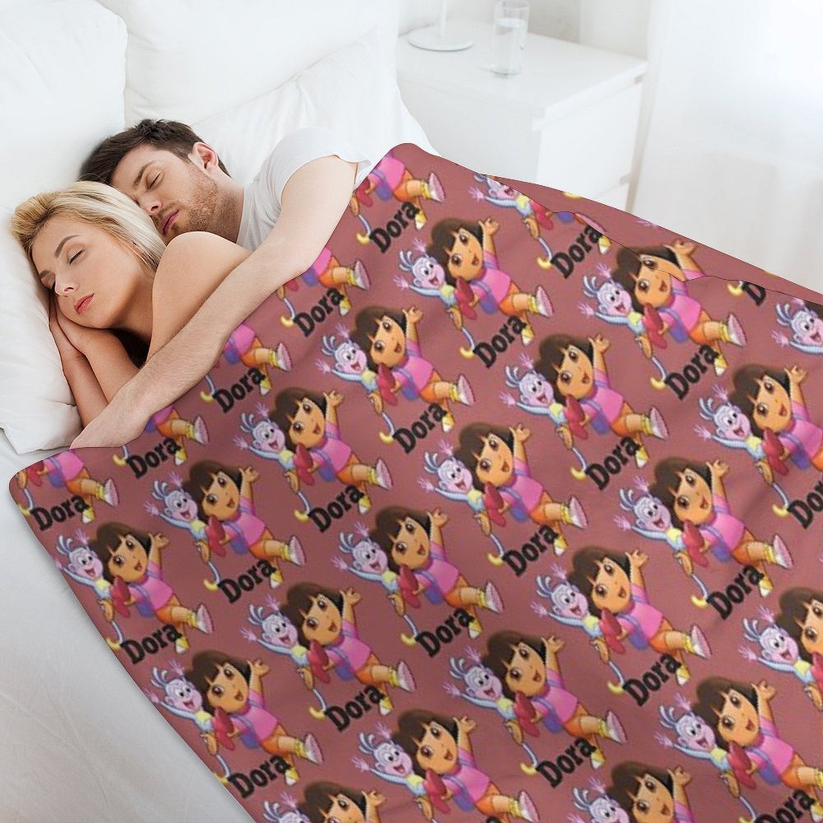 Dora Compact Throw Blanket